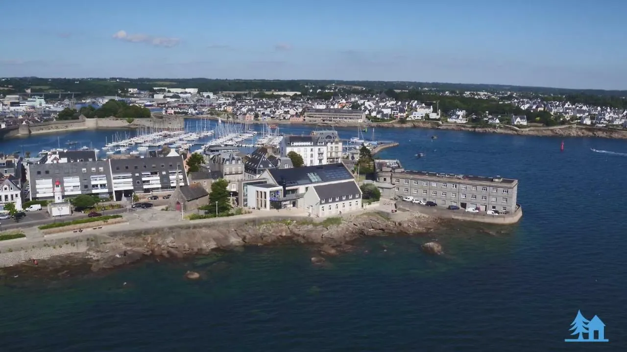 Ostal - Auberge De Jeunesse Concarneau 0*,